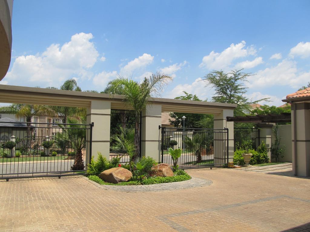 Casa Flora Guesthouse Pretoria-Noord Buitenkant foto